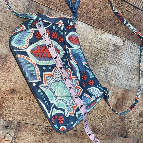 Vera Bradley nomadic floral crossbody bag - Picture 6 of 12